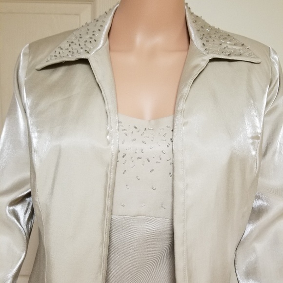 Stunning Mother of Bride Dress - Picture 2 of 8